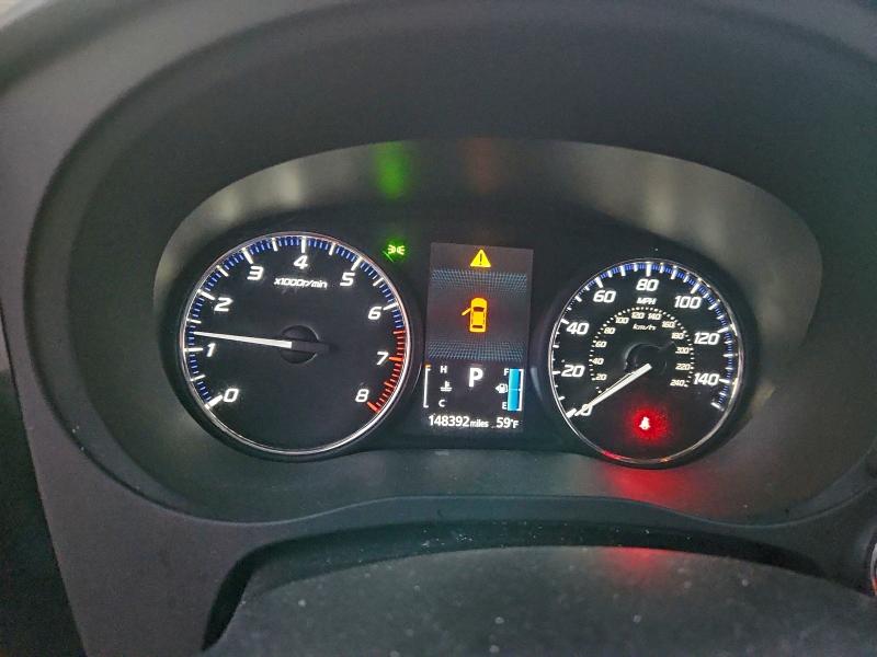 Фото 9 - MITSUBISHI OUTLANDER