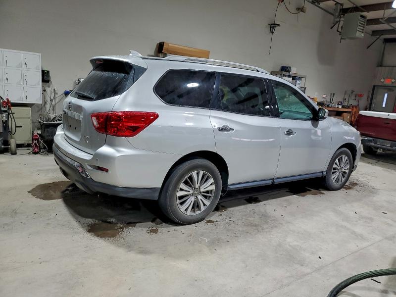 Фото 3 - NISSAN PATHFINDER