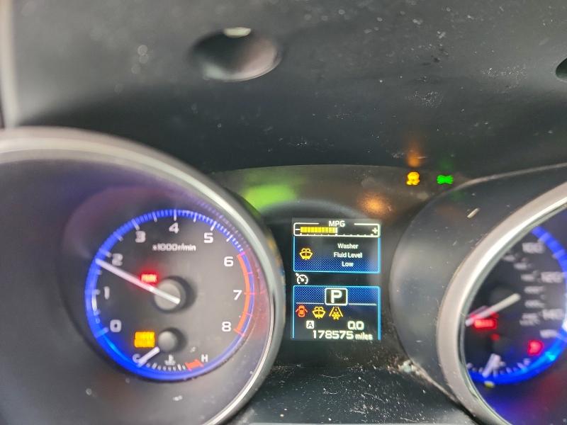 Фото 9 - SUBARU OUTBACK