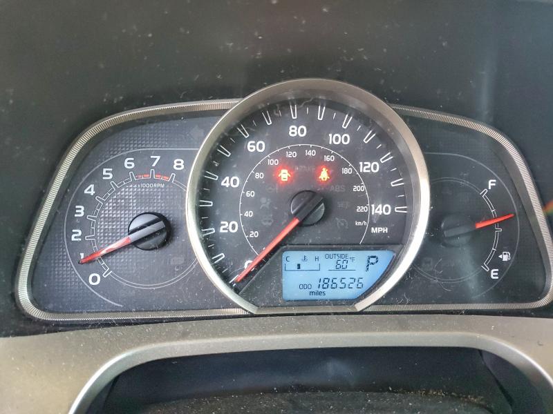 Фото 9 - TOYOTA RAV4