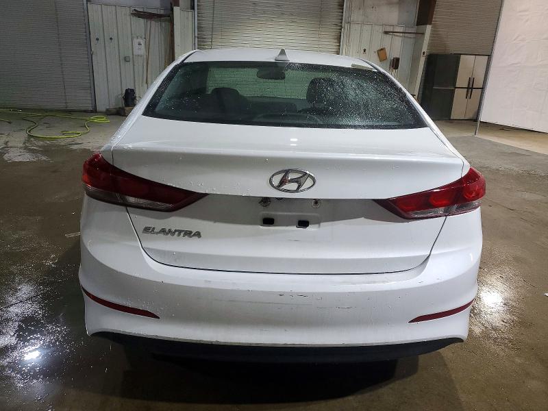 Фото 6 - HYUNDAI ELANTRA