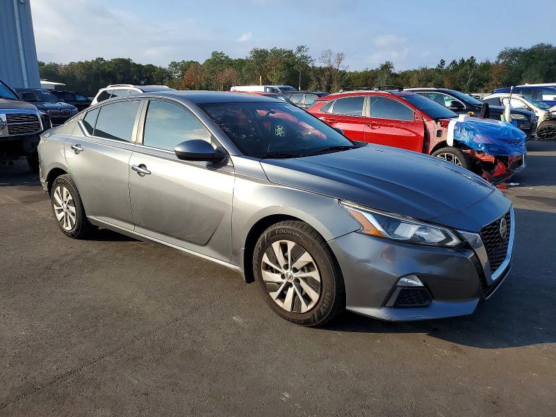 Фото 4 - NISSAN ALTIMA