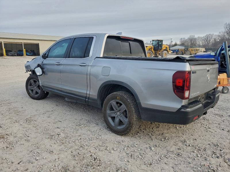 Фото 2 - HONDA RIDGELINE