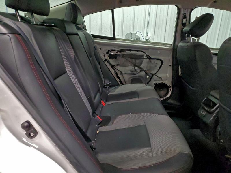 Фото 10 - SUBARU LEGACY