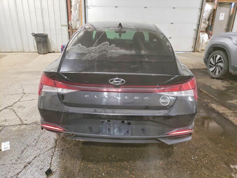 Фото 6 - HYUNDAI ELANTRA