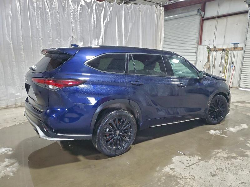 Фото 3 - TOYOTA HIGHLANDER