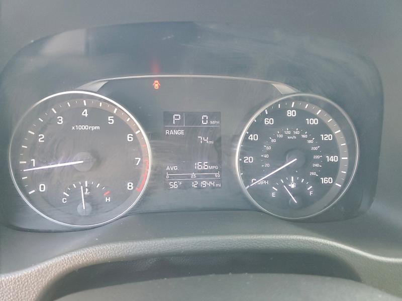 Фото 9 - HYUNDAI ELANTRA