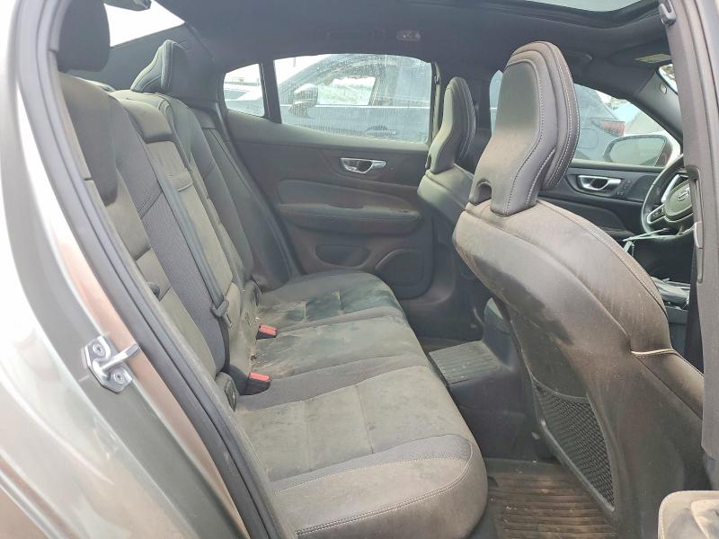 Фото 10 - VOLVO S60