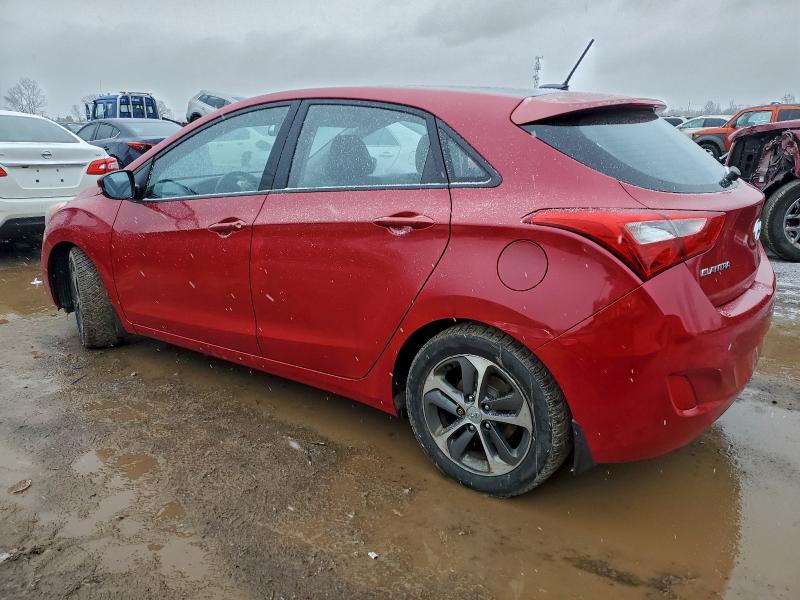 Фото 2 - HYUNDAI ELANTRA