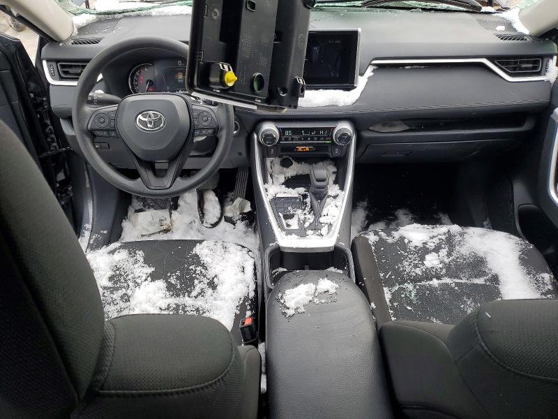 Фото 8 - TOYOTA RAV4