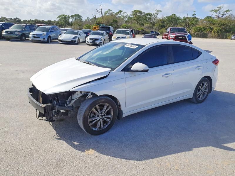 Фото 1 - HYUNDAI ELANTRA