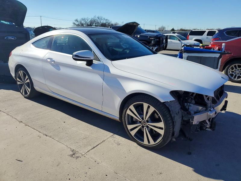 Фото 4 - MERCEDES-BENZ C-CLASS