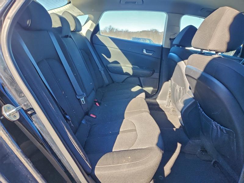 Фото 10 - KIA OPTIMA