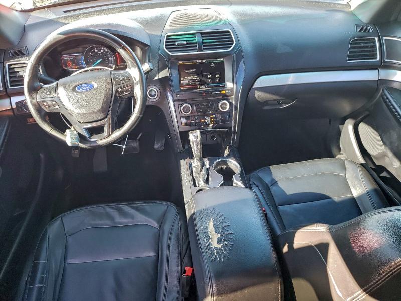 Фото 8 - FORD EXPLORER