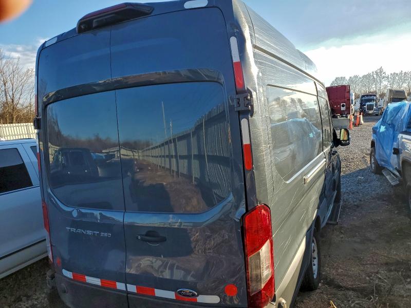 Фото 3 - FORD TRANSIT