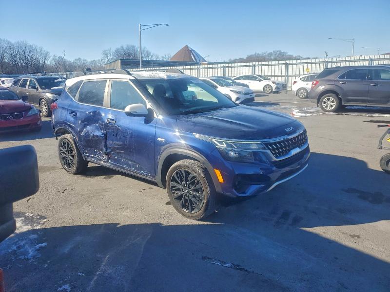 KIA SELTOS NIG 2022 VIN KNDEUCA26N7294871