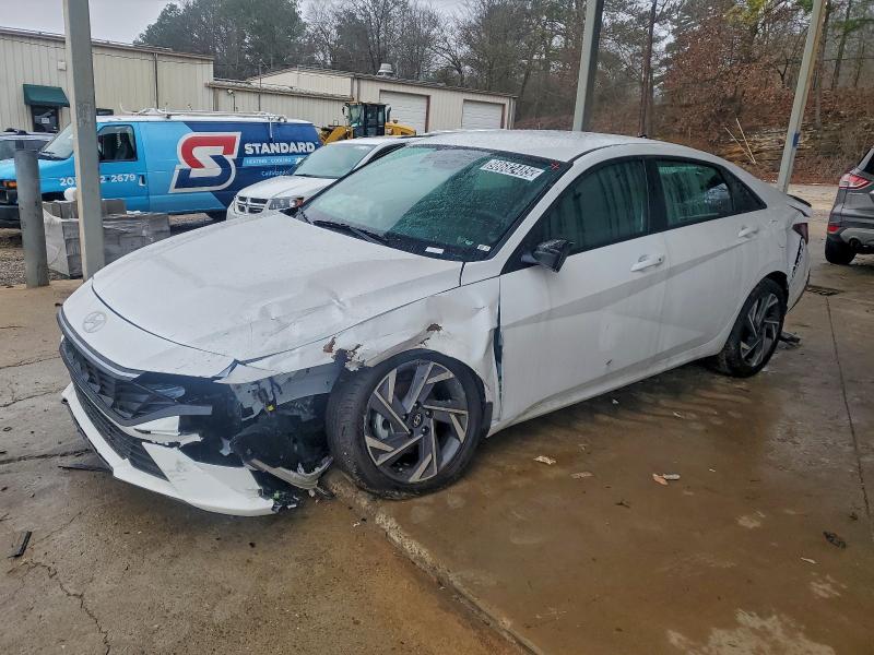 Фото 1 - HYUNDAI ELANTRA