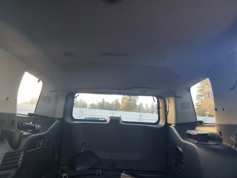 Фото 10 - CHEVROLET TAHOE