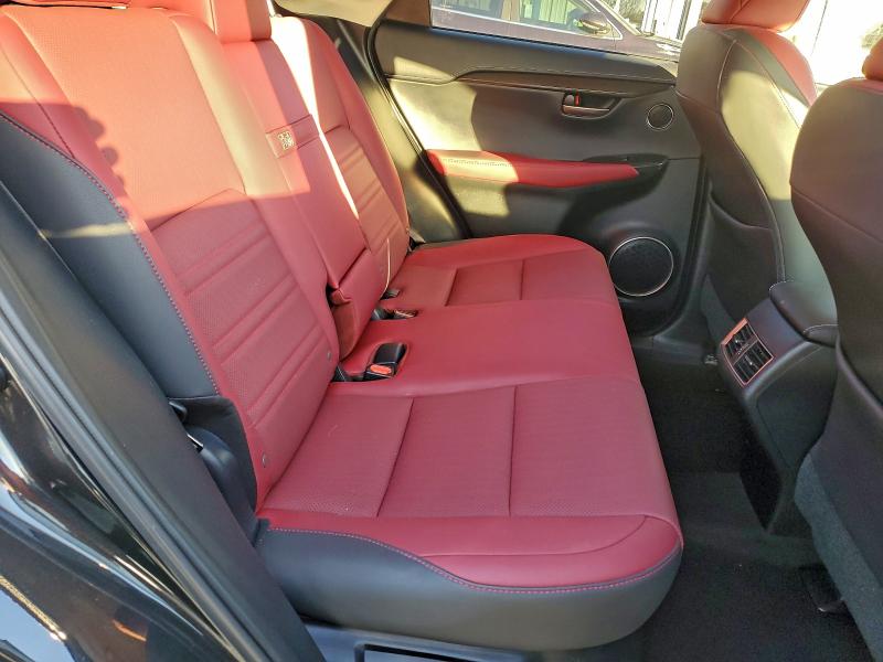 Фото 11 - LEXUS NX