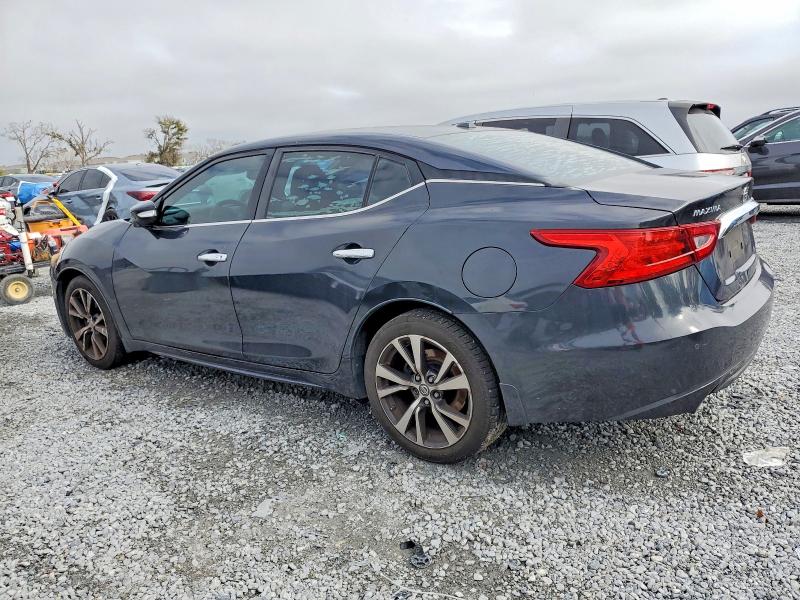 Фото 2 - NISSAN MAXIMA