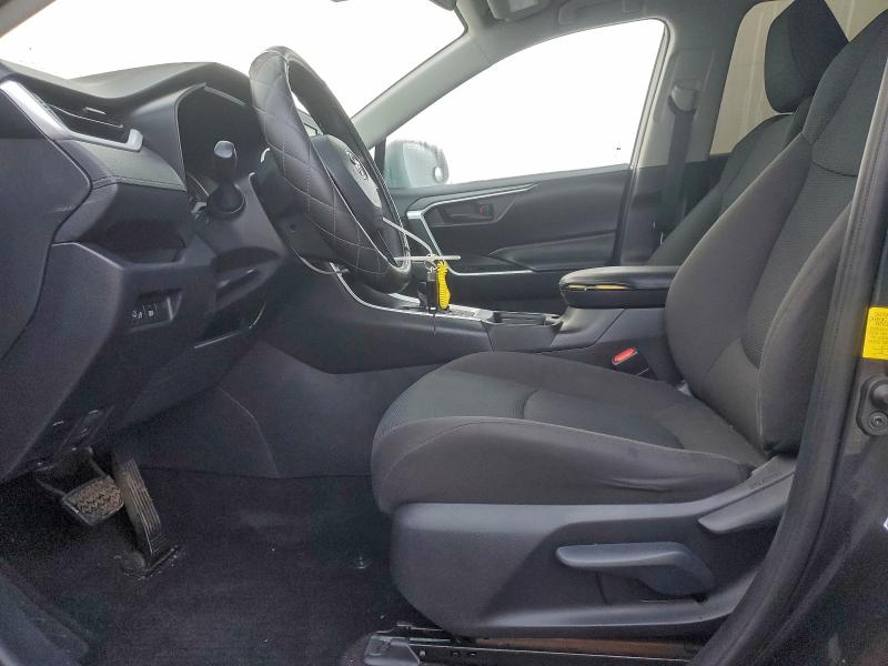 Фото 7 - TOYOTA RAV4