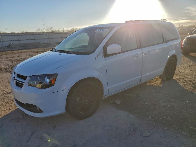 Фото 1 - DODGE CARAVAN