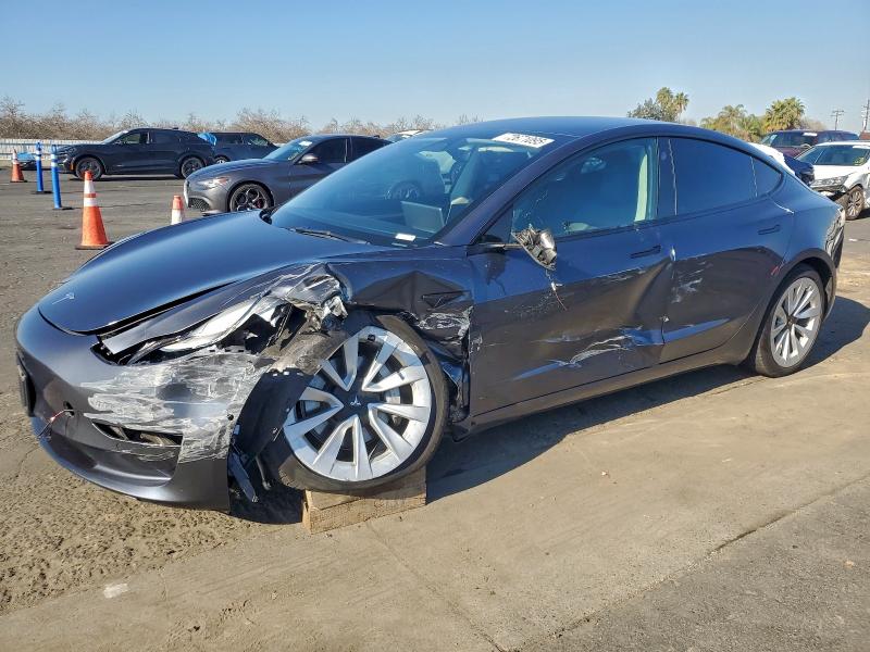 Фото 1 - TESLA MODEL 3