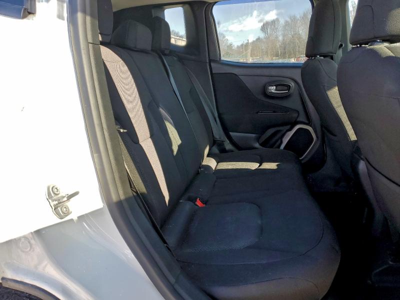 Фото 10 - JEEP RENEGADE