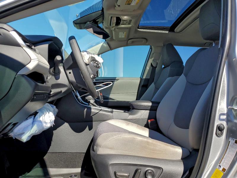 Фото 7 - TOYOTA RAV4