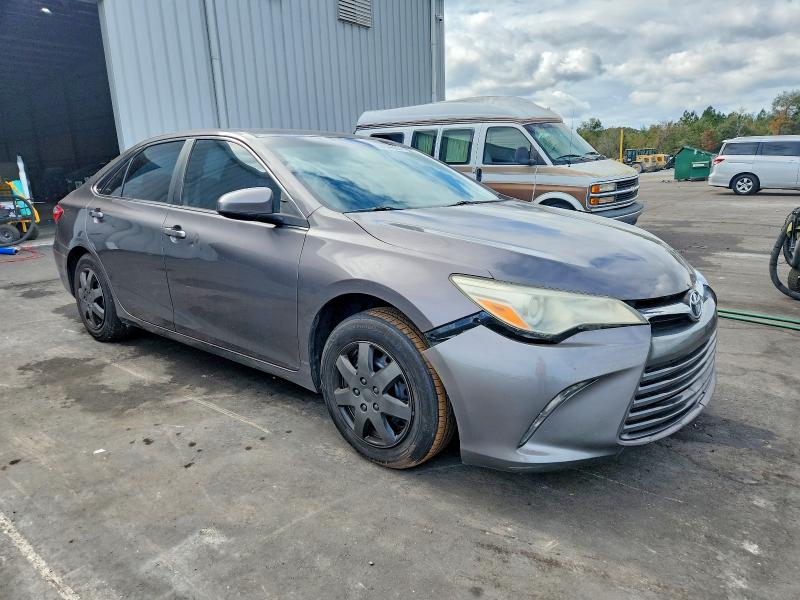 Фото 4 - TOYOTA CAMRY