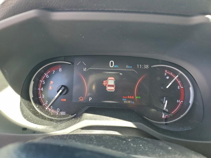 Фото 9 - TOYOTA RAV4