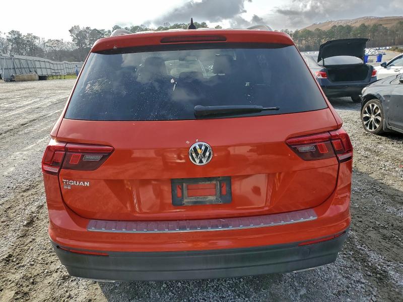 VOLKSWAGEN TIGUAN 2019 VIN 3VV3B7AX1KM094225