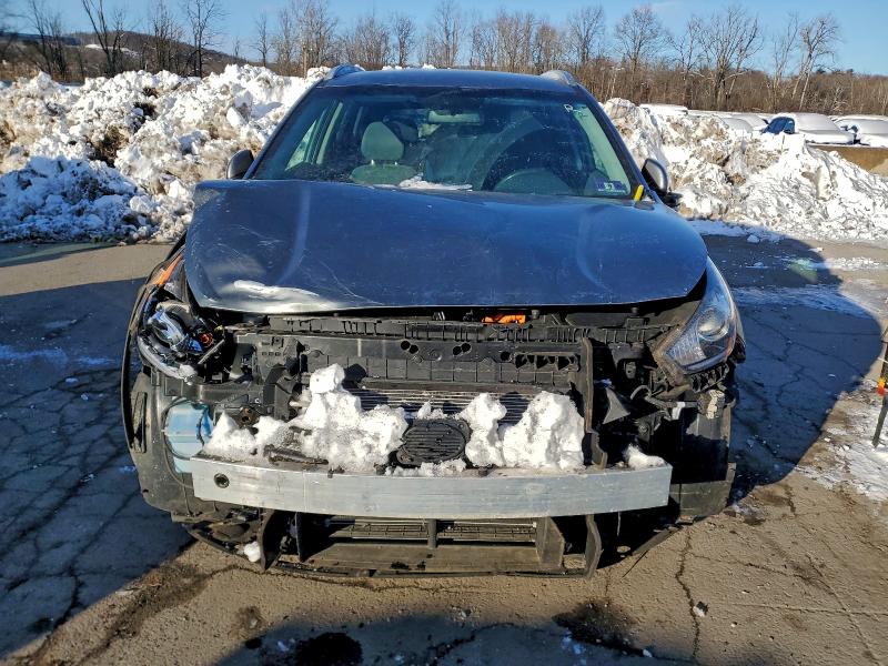 Фото 5 - KIA NIRO