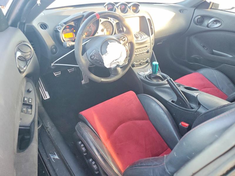 Фото 8 - NISSAN 370Z