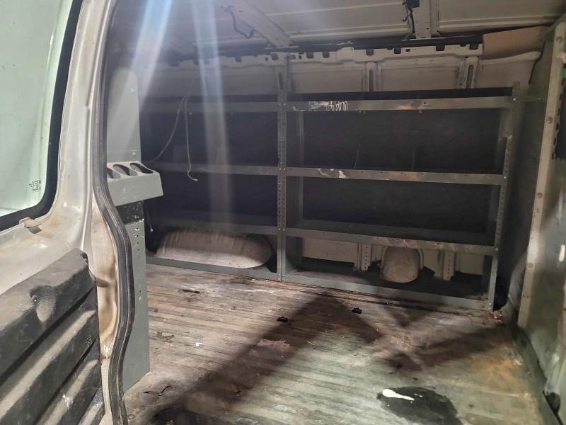 Фото 6 - GMC SAVANA