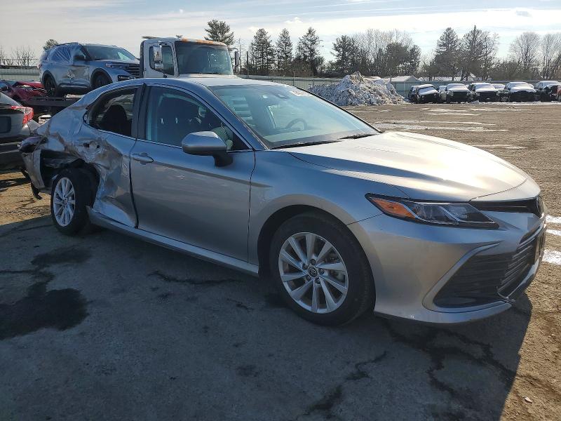 Фото 4 - TOYOTA CAMRY