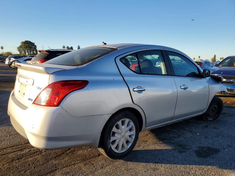 Фото 3 - NISSAN VERSA