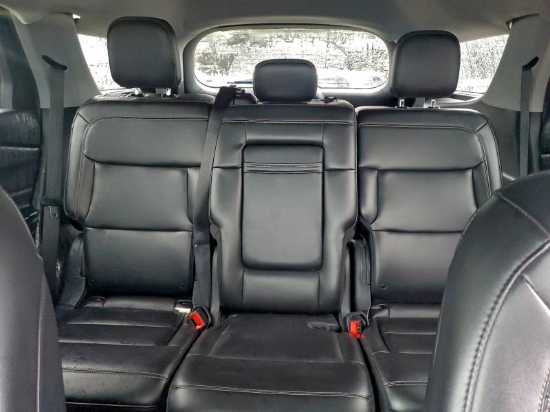 Фото 10 - FORD EXPLORER