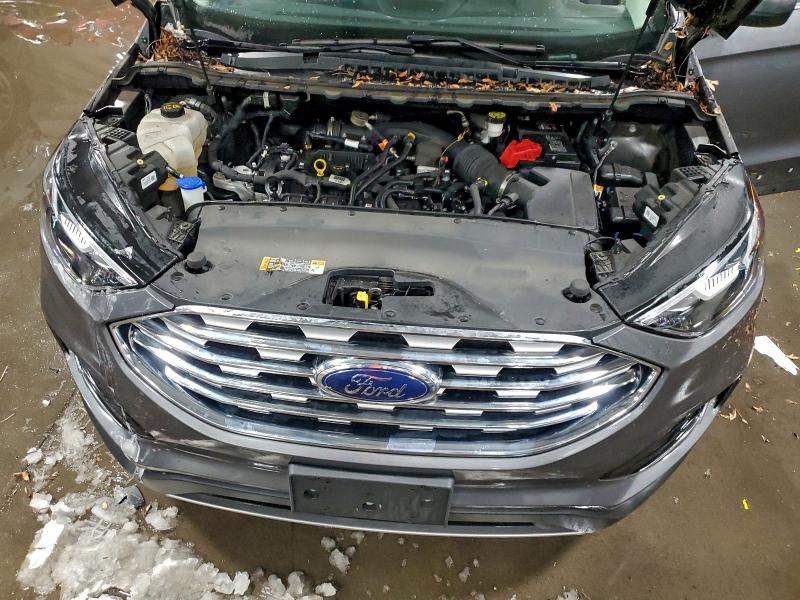 Фото 12 - FORD EDGE