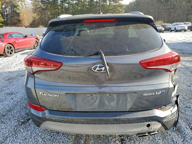 Фото 6 - HYUNDAI TUCSON