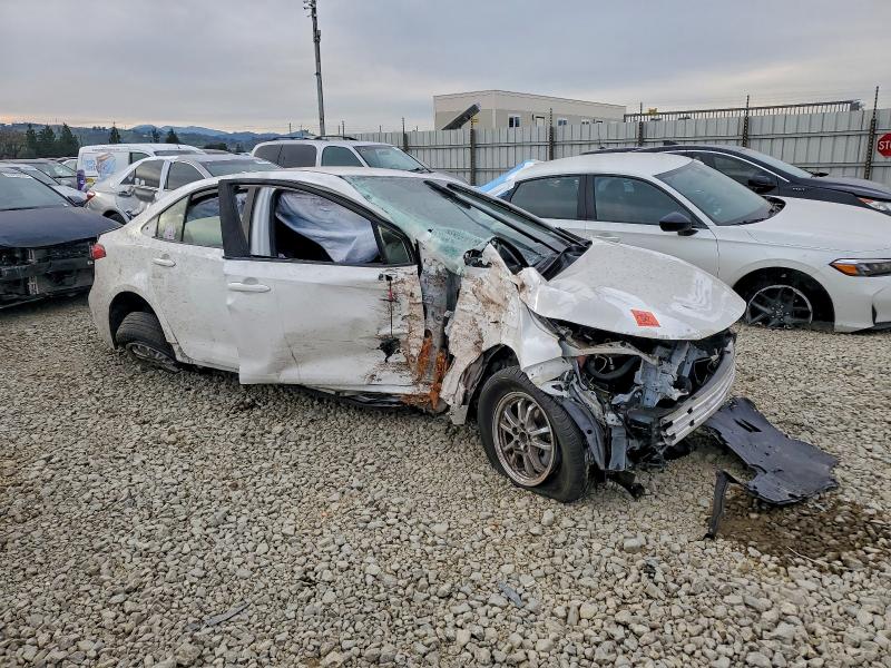 Фото 4 - TOYOTA COROLLA