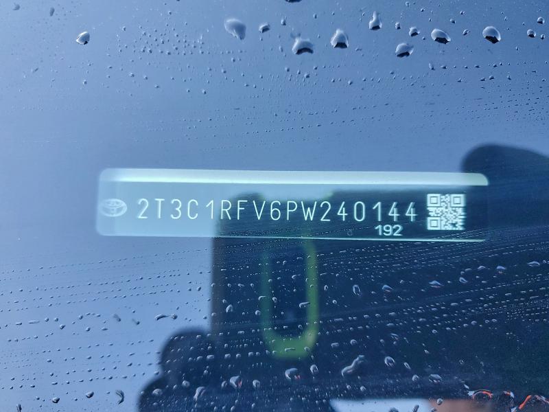 Фото 13 - TOYOTA RAV4