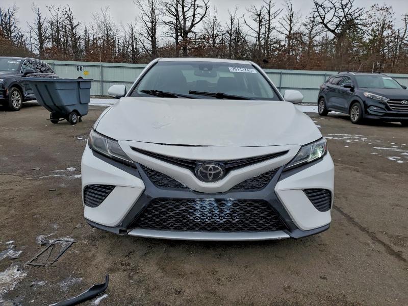 Фото 5 - TOYOTA CAMRY