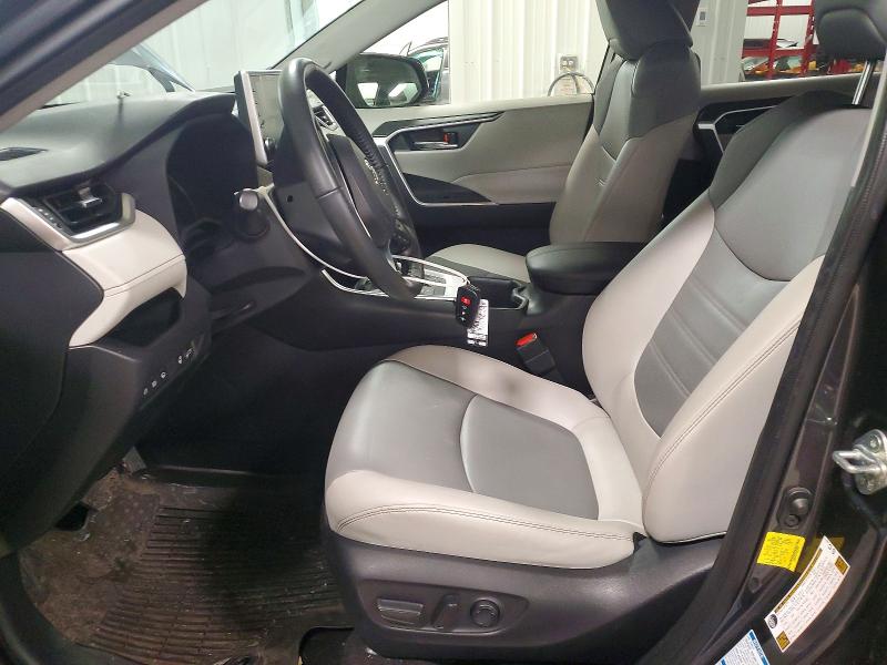 Фото 7 - TOYOTA RAV4