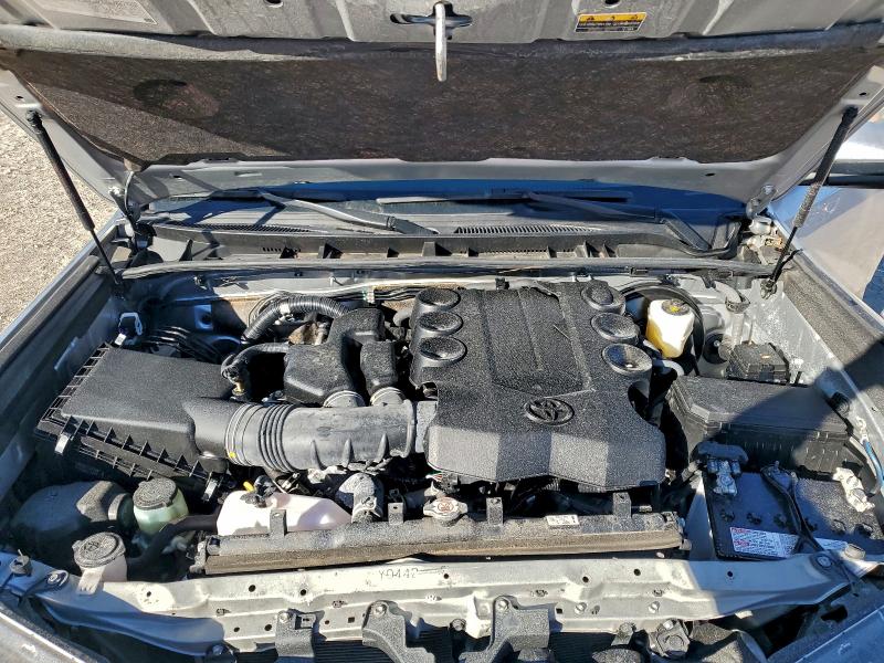 Фото 12 - TOYOTA 4RUNNER