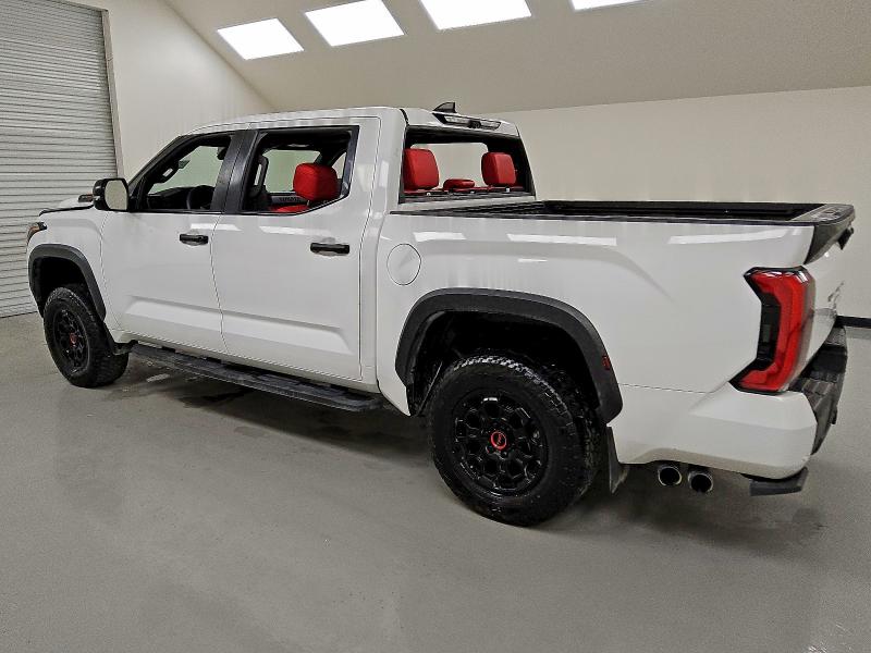 Фото 2 - TOYOTA TUNDRA