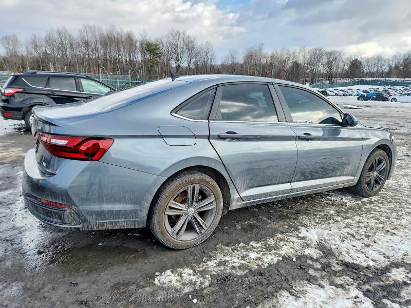 Фото 3 - VOLKSWAGEN JETTA