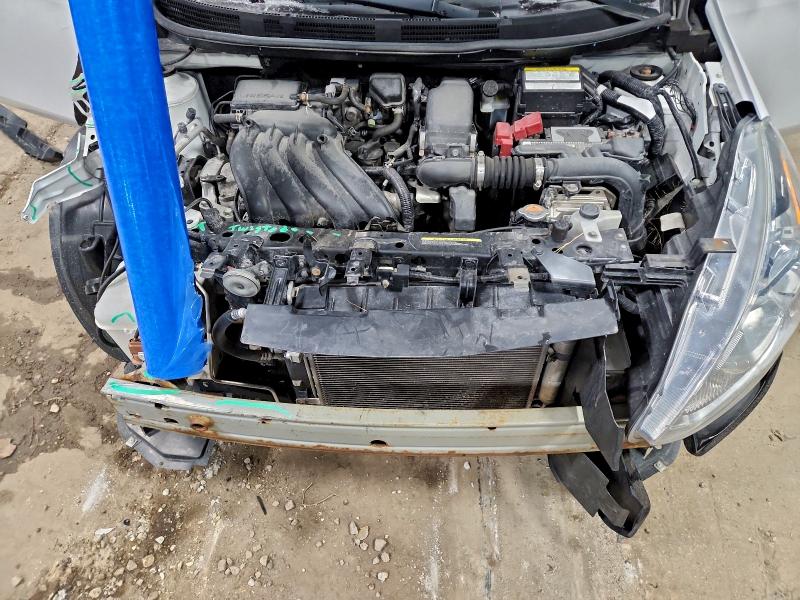 Фото 11 - NISSAN VERSA