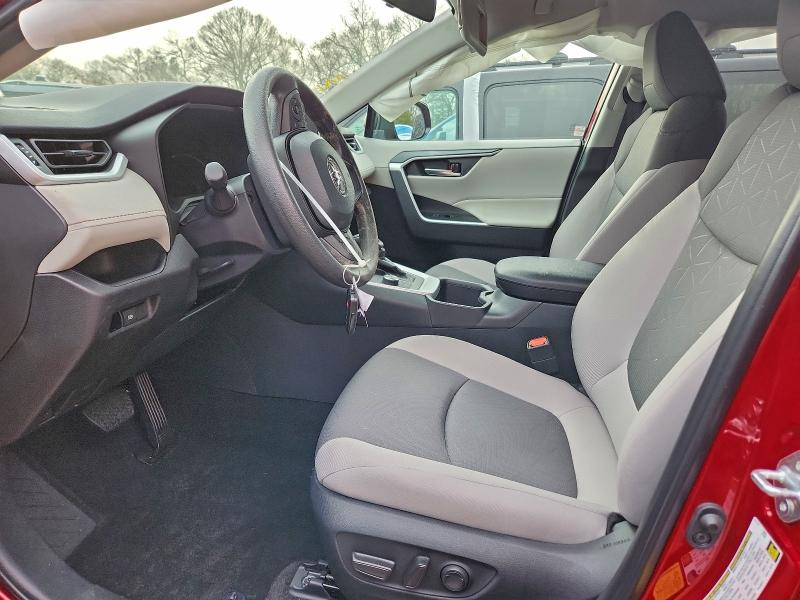 Фото 7 - TOYOTA RAV4