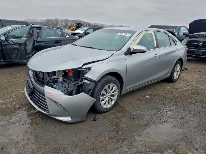 Фото 1 - TOYOTA CAMRY